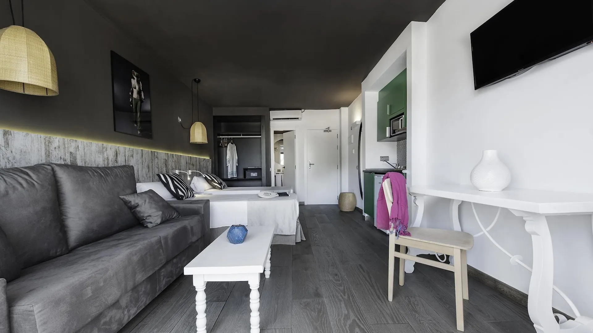 Aparthotel Vibra Mogambo - Adults Only Playa d'en Bossa
